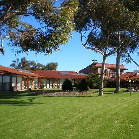 Goolwa Riverport Motel Екстер'єр фото